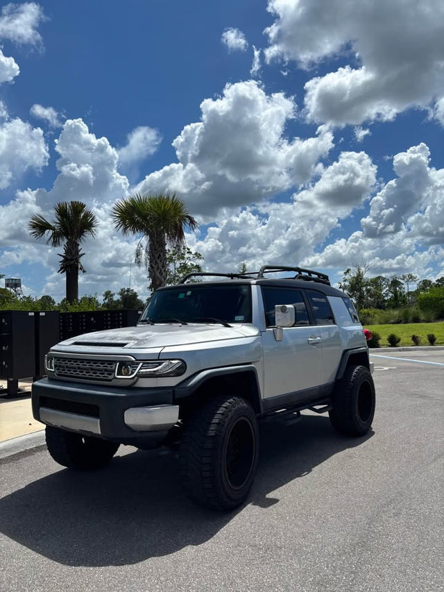 2007 Toyota FJ Cruiser — photo 2