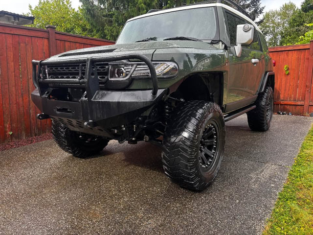 2014 Toyota FJ Cruiser · Sport Utility 2D — photo 3