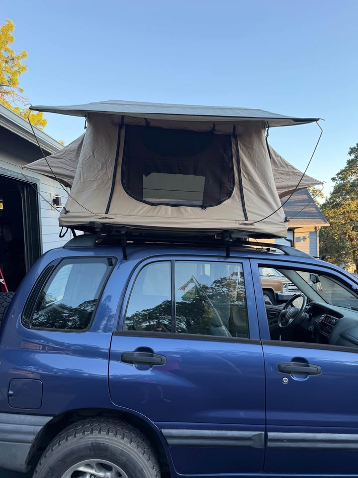 Smittybilt Overlander Roof Tent in Springfield, OR (photo 5) — photo 5