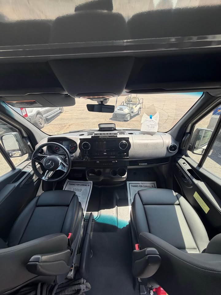 2025 Winnebago Revel sport in Mesa, AZ (photo 8) — photo 8