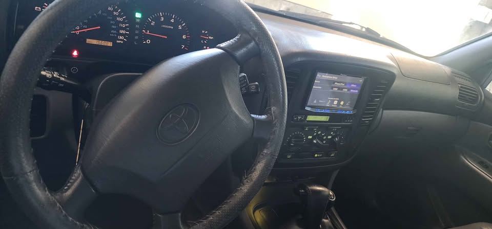 Toyota land cruiser in Lakewood, CA (photo 8) — photo 8