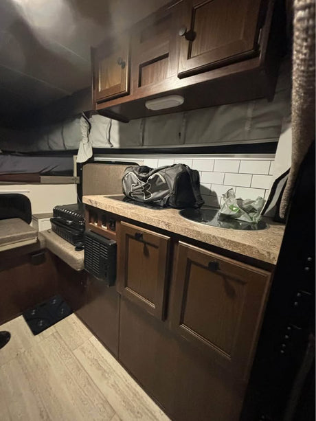 2017 Palomino SS-500 truck bed camper in Camp Pendleton Marine Corps Base, CA (photo 6)