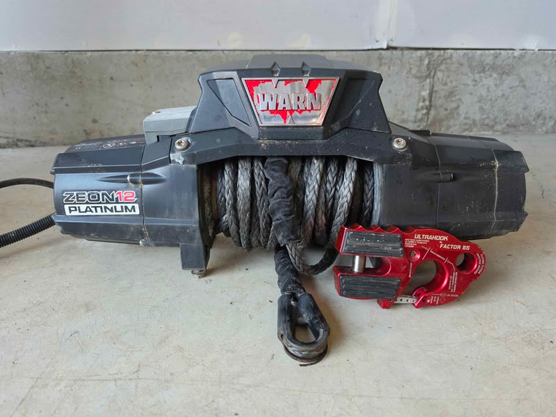 WARN Zeon Platinum 12 Winch in Kirkland, WA (photo 2) — photo 2