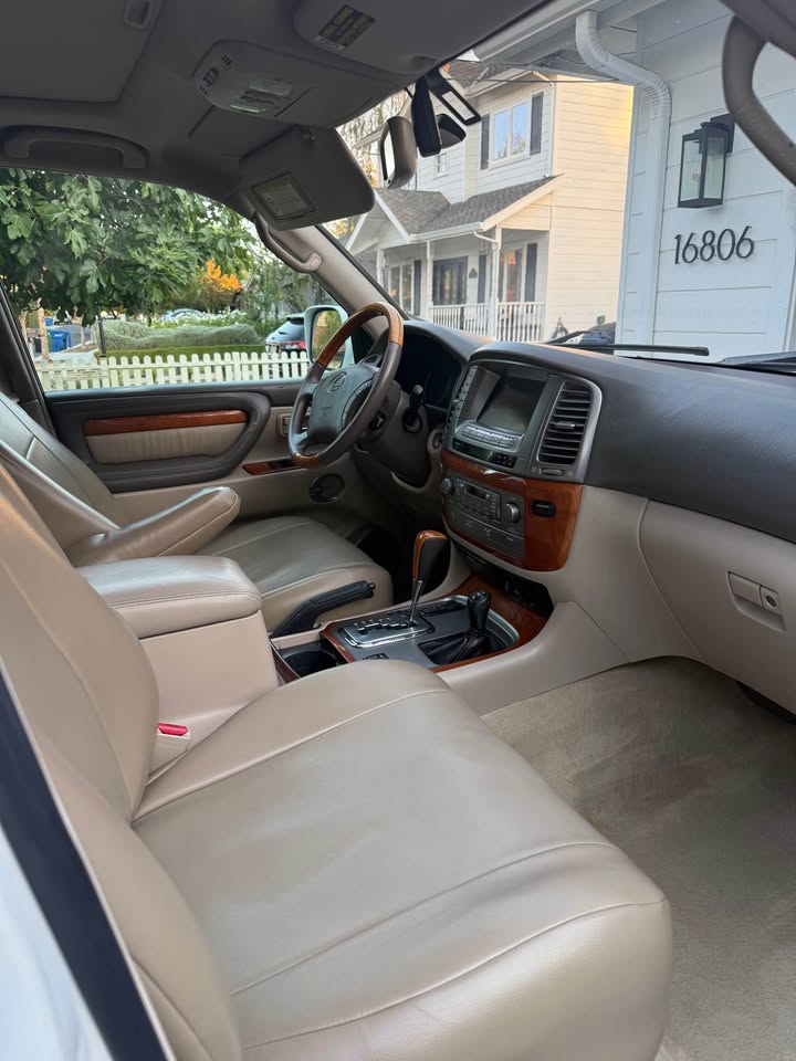 2005 Lexus LX · LX 470 Sport Utility 4D in Los Gatos, CA (photo 5) — photo 5