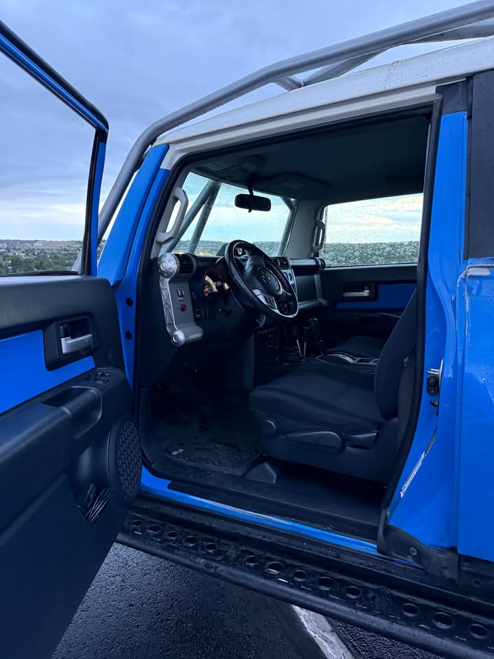 2007 Toyota FJ Cruiser · Sport Utility 2D in Colorado Springs, CO (photo 5) — photo 5