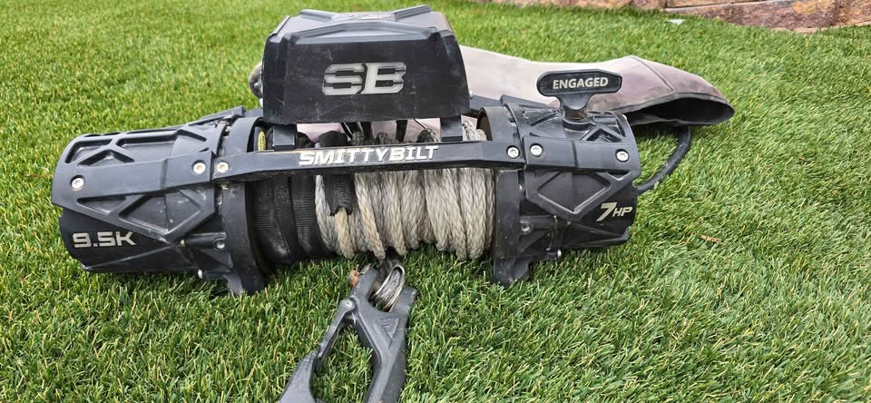 Smittybilt XRC 9.5K Winch in Las Vegas, NV (photo 4) — photo 4