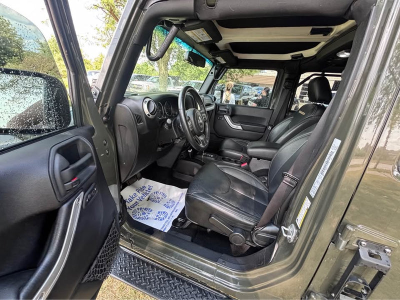 2015 Jeep Wrangler · Unlimited Sahara Sport Utility 4D in Flint, MI (photo 12) — photo 12