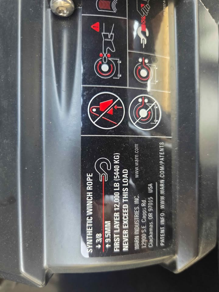 Warn 12k winch with synthetic line (photo 2) — photo 2