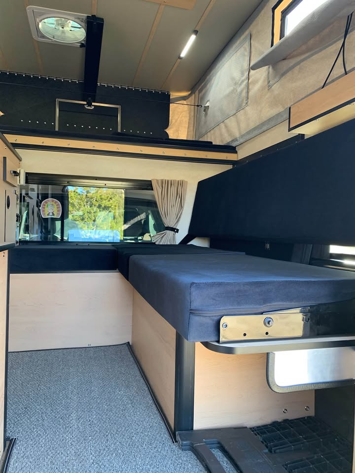 2021 Four Wheel Camper Swift in Yuma, AZ (photo 7)