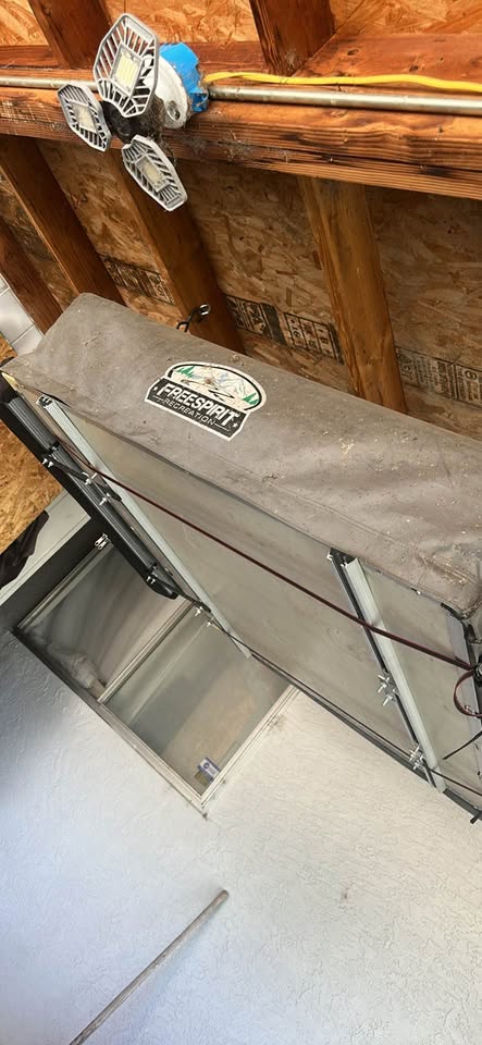 Rooftop tent + annex in Pueblo, CO (photo 4) — photo 4