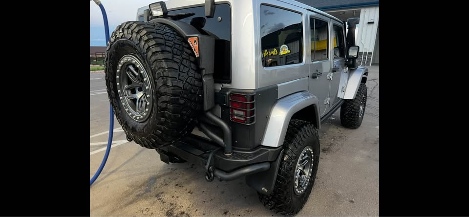 2014 Jeep Wrangler Unlimited · Rubicon Recon (JK) Sport Utility 4D in Denver, CO (photo 9) — photo 9