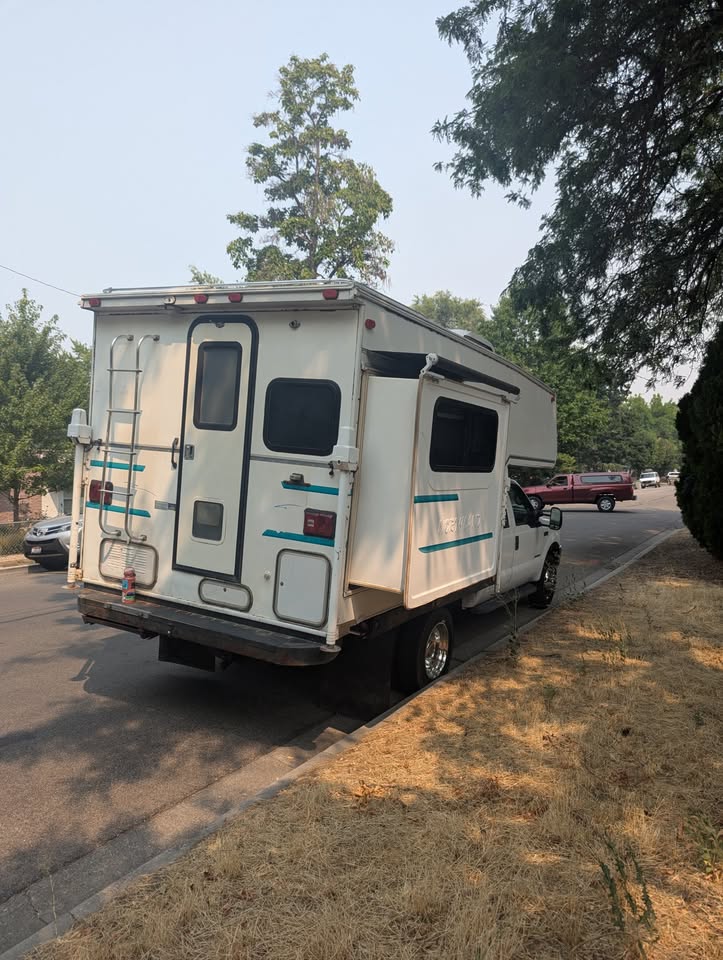 2000 Ford F-450 4x4 Camper Combo in Boise, ID (photo 4) — photo 4