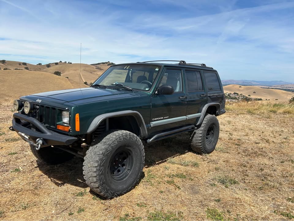 2001 Jeep xj cherokee in Concord, CA (photo 5) — photo 5