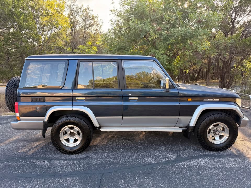 1994 Toyota Landcruiser · Prado SX Wide 3.0 Turbo-Diesel in Spicewood, TX (photo 8) — photo 8