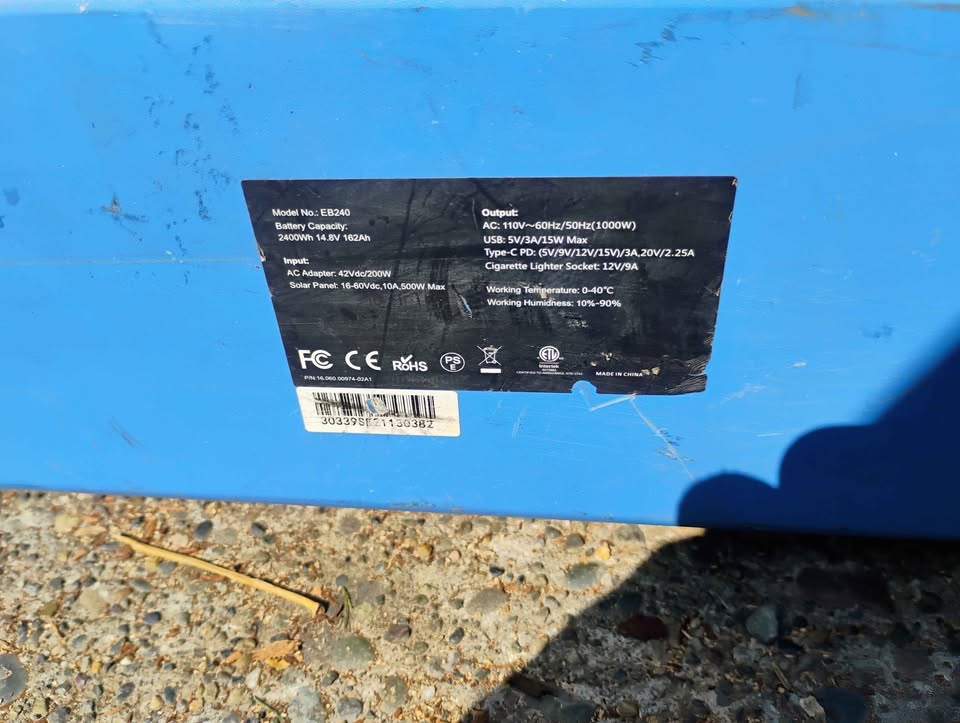 Bluetti Maxoak EB240 Portable Power Station in Seattle, WA (photo 2) — photo 2