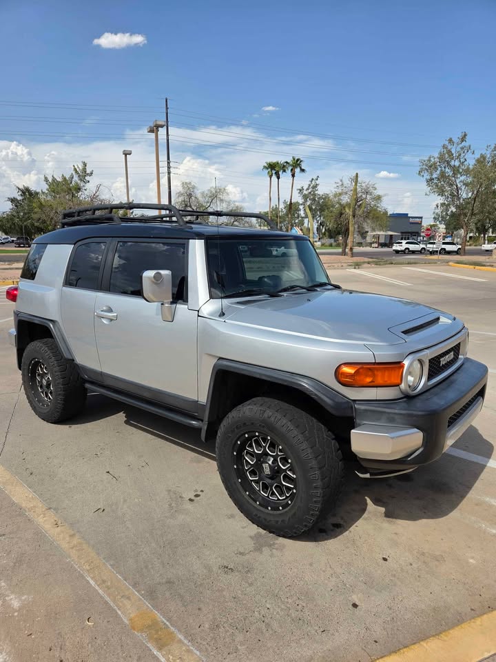 2007 Toyota FJ Cruiser clean title in Mesa, AZ (photo 3) — photo 3