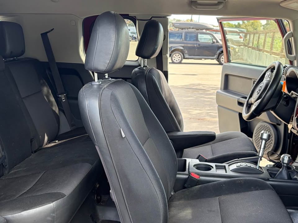 2011 Toyota FJ Cruiser · Sport Utility 2D in Sausalito, CA (photo 11) — photo 11