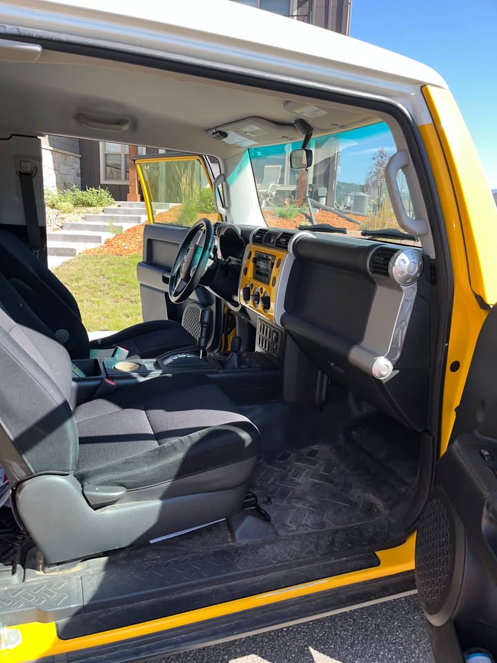 2007 Toyota FJ Cruiser SR in Estes Park, CO (photo 4) — photo 4