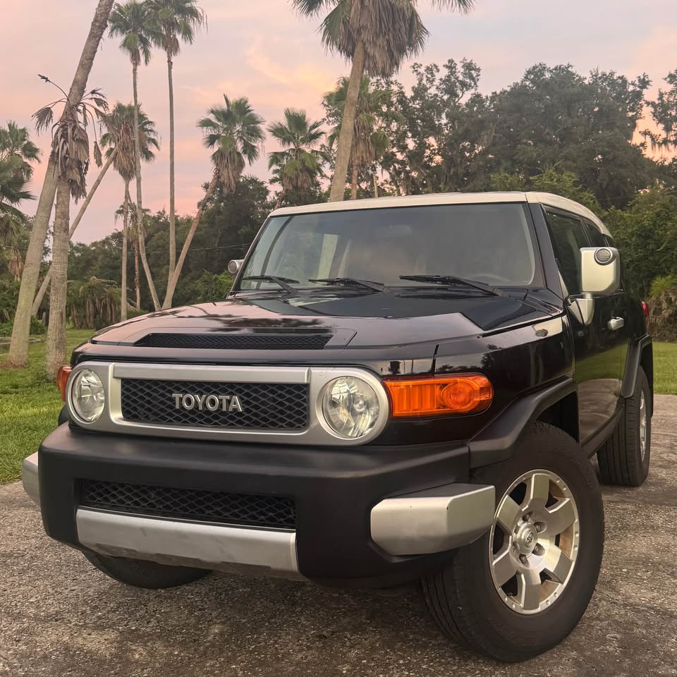 2007 Toyota FJ Cruiser · Sport Utility 2D in Tampa, FL (photo 2) — photo 2