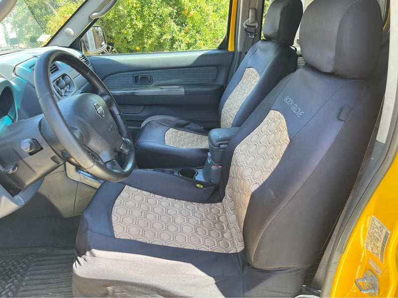 2002 Nissan Xterra · SE Sport Utility 4D (photo 8) — photo 8