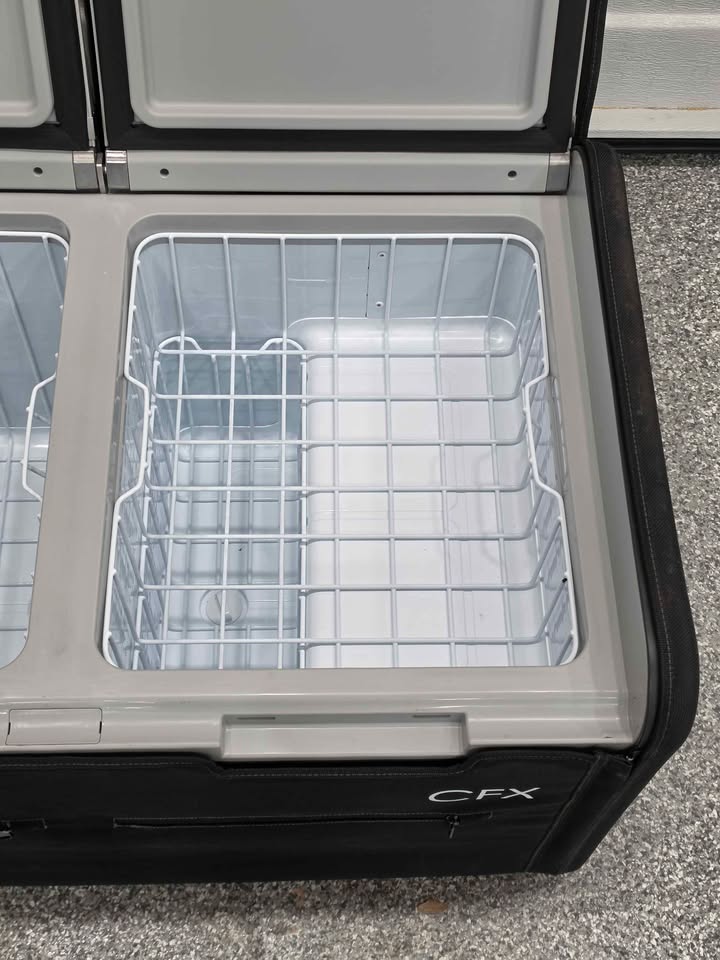 Dometic CFX3 75DZ Dual Zone Fridge And Freezer (photo 8) — photo 8