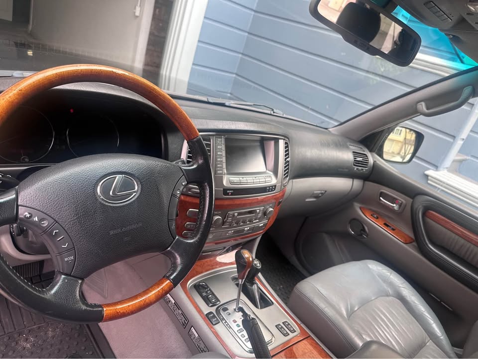 2006 Lexus LX · LX 470 Sport Utility 4D in San Francisco, CA (photo 9) — photo 9