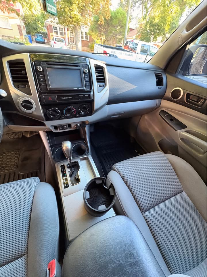 2015 Toyota Tacoma Double Cab · TRD Off-Road Pickup 4D 5 ft in Salt Lake City, UT (photo 9) — photo 9