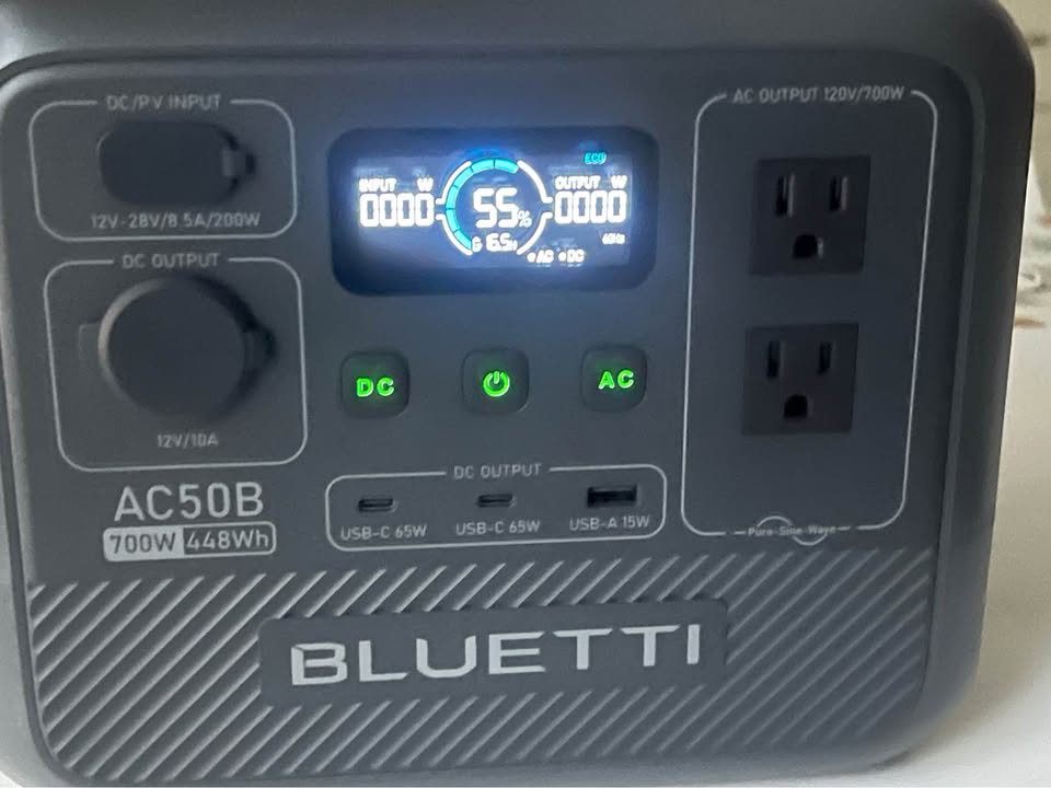BLUETTI AC50B 700W 448Wh Portable Power Station Generator LFP for Trip Camping in Sunnyvale, CA (photo 7) — photo 7