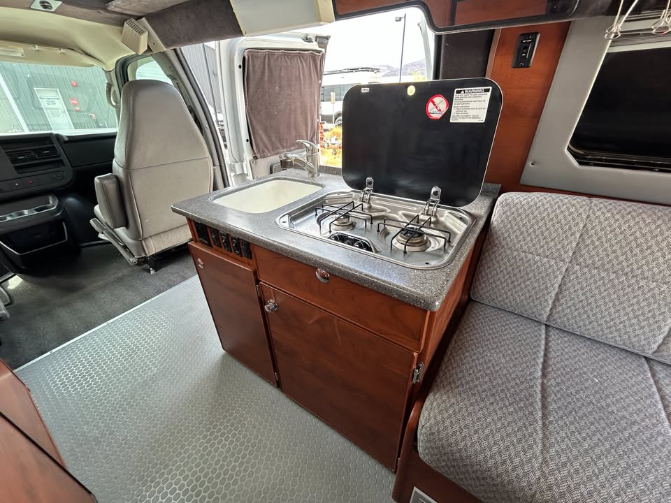 2008 Chevy Express 3500 Sportsmobile Pop Top Van EX-L in Gold Canyon, AZ (photo 4) — photo 4