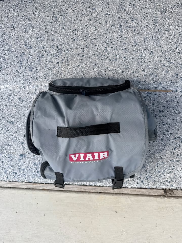 VIAIR 450P-RV Automatic Portable Air Compressor Kit - 150 PSI for RV, Truck, Jeep and SUV Tires RV in San Marcos, TX (photo 3) — photo 3