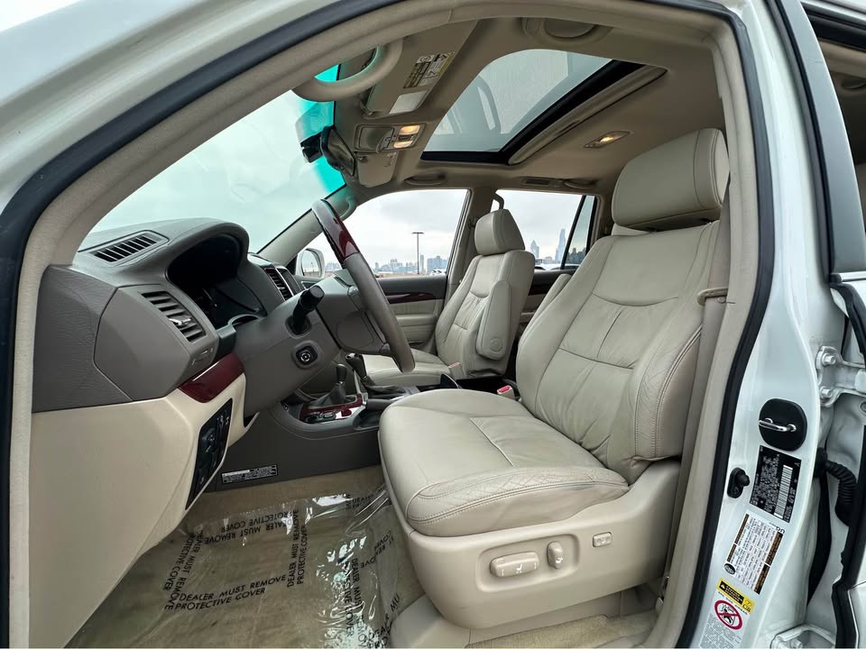2008 Lexus GX · GX 470 Sport Utility 4D in Chicago, IL (photo 9) — photo 9