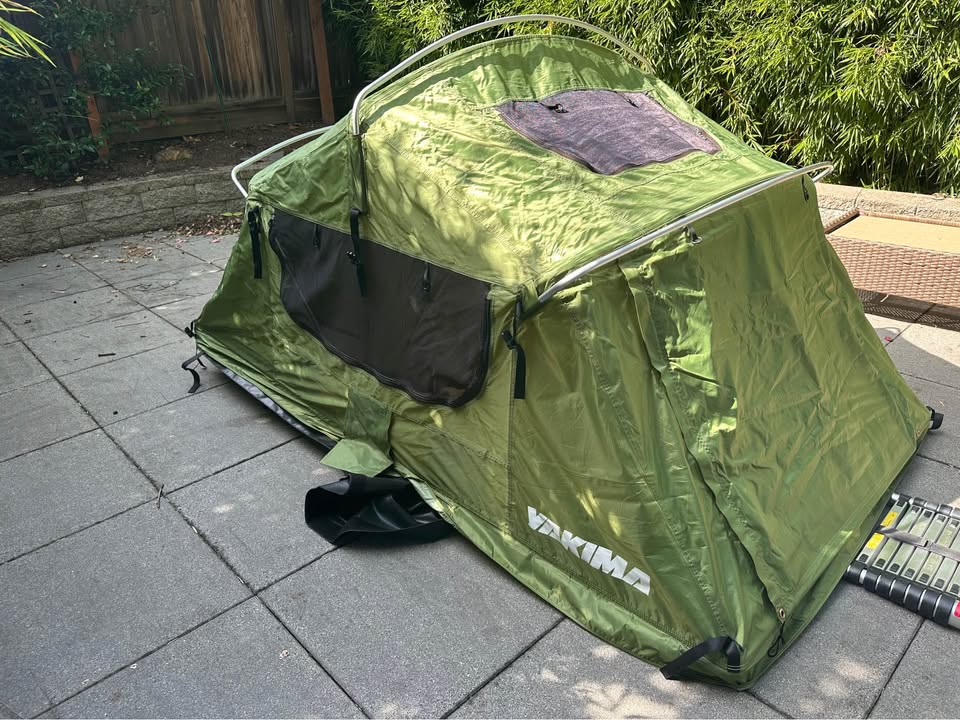 Yakima rooftop tent in Portland, OR (photo 6) — photo 6