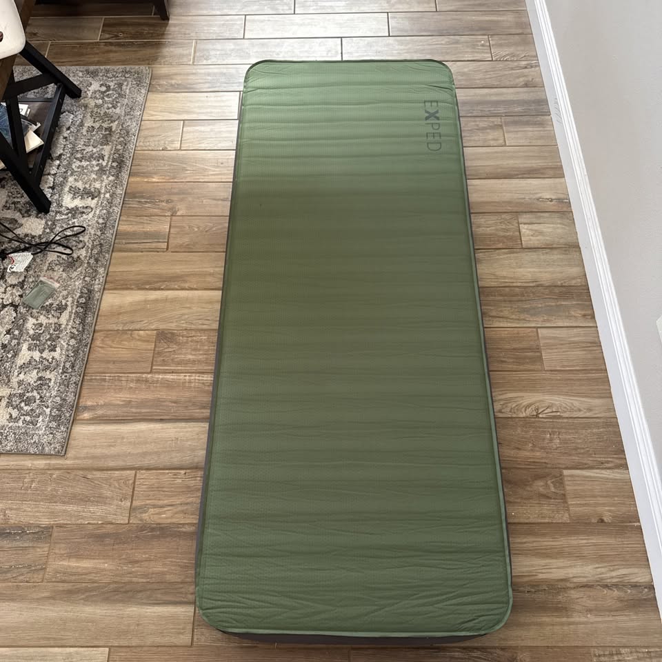 Exped Megamat 10 Lxw Insulated Self-inflating Sleeping Pad 77.6" X 30.3" X 3.9 in Citrus Heights, California (photo 5) — photo 5