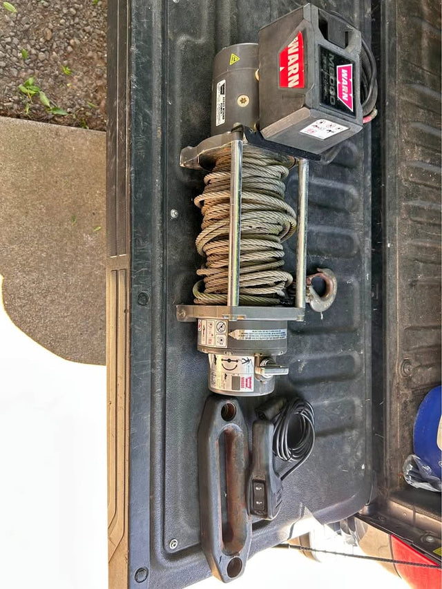 Warn M8000 winch in Scappoose, OR (photo 1)