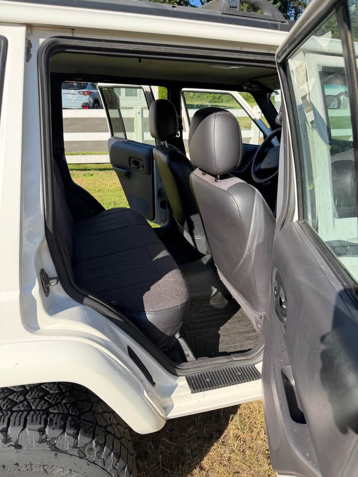 2001 Jeep Cherokee · Limited Sport Utility 4D in Snohomish, WA (photo 10)