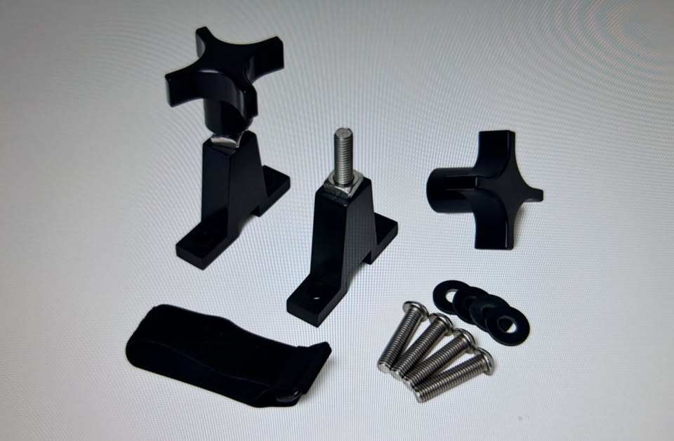 HI-LIFT JACK HOOD MOUNT JEEP JK 2007-2018 BRAND NEW IN PACKAGE in Cheney, WA (photo 3) — photo 3