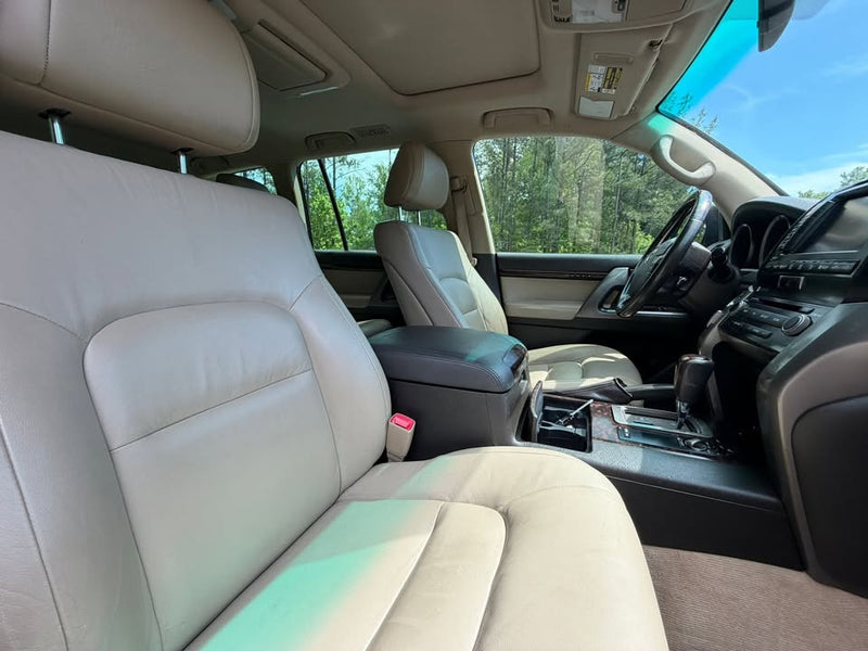 2008 Toyota Land Cruiser 4WD • Only 140K Miles • Rare Find (photo 4) — photo 4