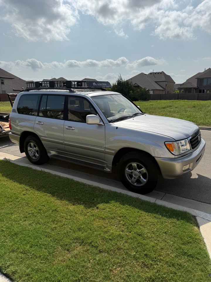 2002 Toyota Landcruiser · Sport Utility 4D in Georgetown, TX (photo 3) — photo 3