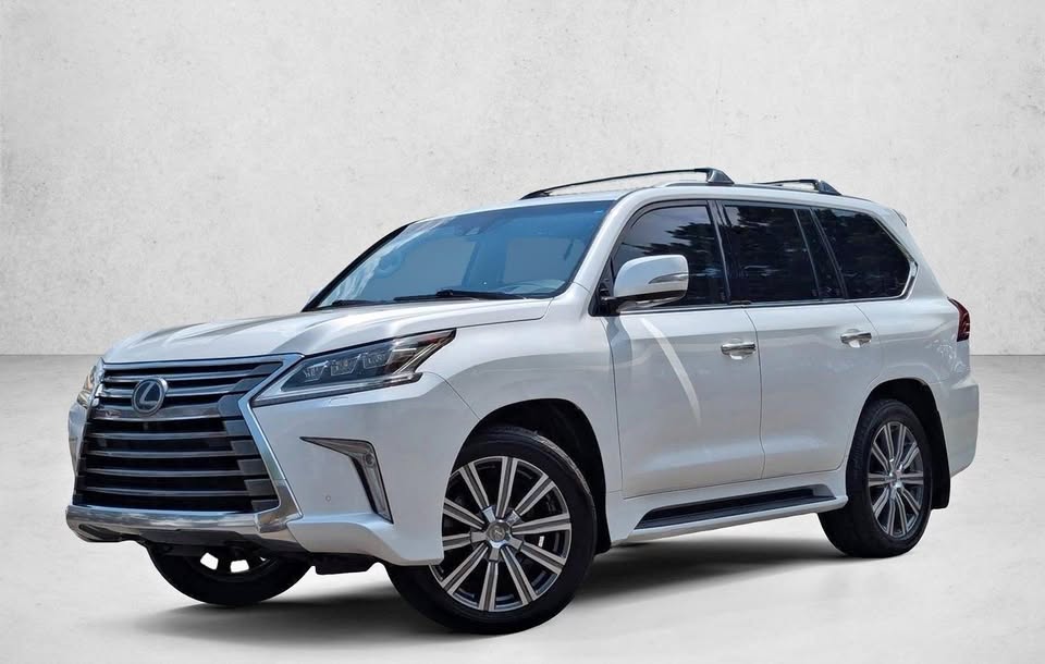 2016 Lexus LX 570 in Golden, CO (photo 1) — photo 1