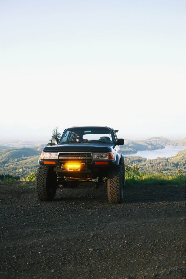 1994 Toyota Landcruiser · Sport Utility 4D — photo 2
