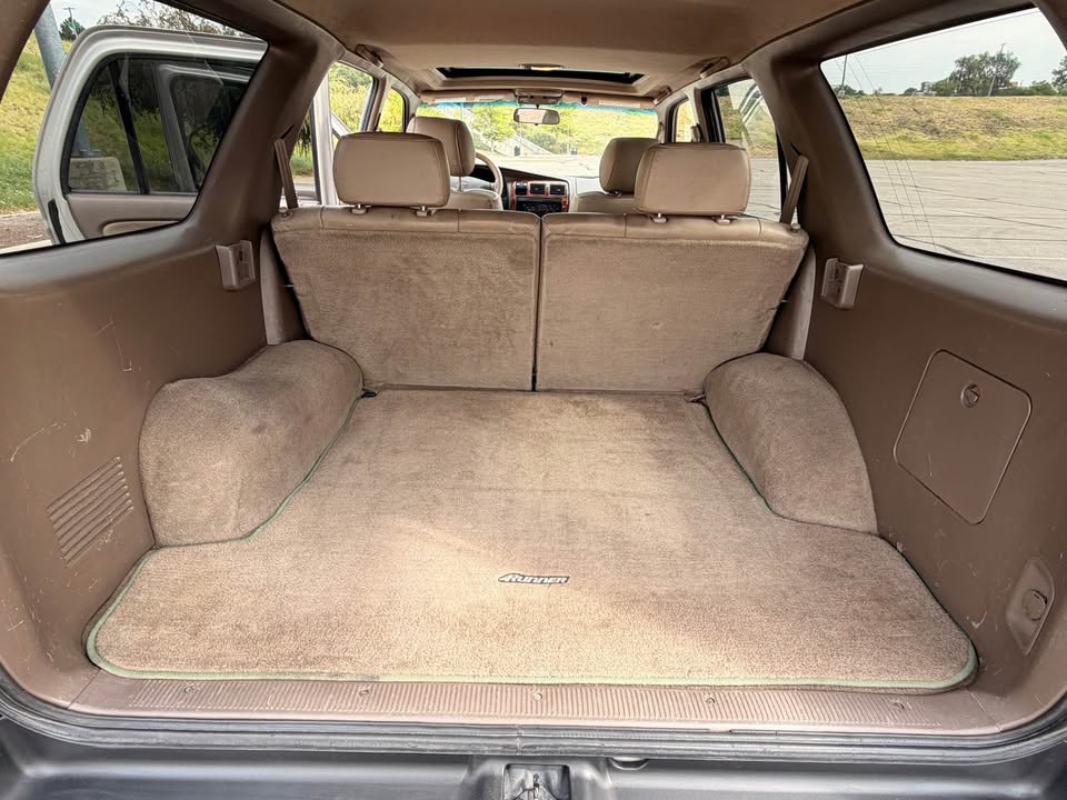 1998 Toyota 4Runner Limited - Factory Rear E-Locker in Denver, CO (photo 11) — photo 11