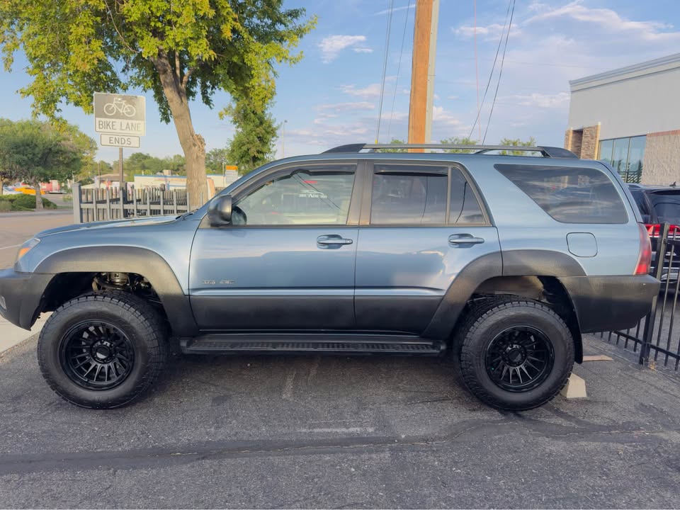 2004 Toyota 4Runner · SR5 in Denver, CO (photo 4) — photo 4