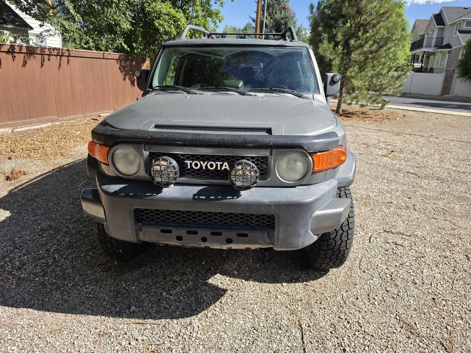 2007 Toyota FJ Cruiser in Sandy, UT (photo 3)