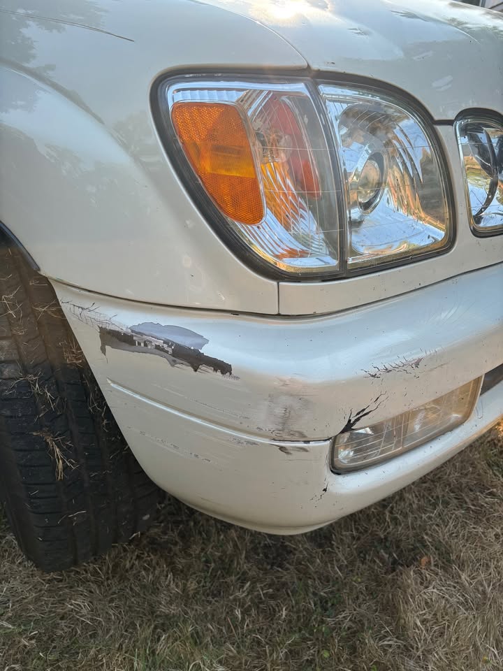 2002 Lexus LX470 (photo 10) — photo 10