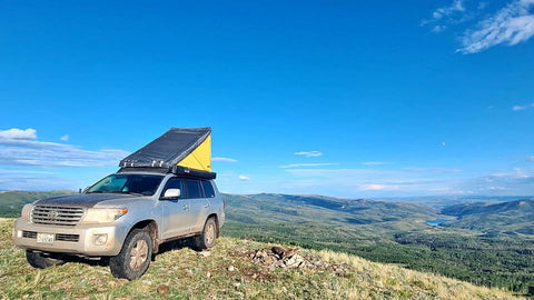 GFC SuperLite Rooftop Tent with quick release mounts
