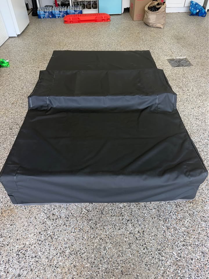 Smittybilt XL Rooftop Tent with Annex (photo 7) — photo 7
