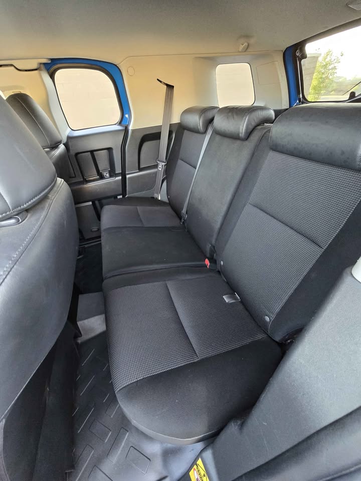 2007 Toyota FJ Cruiser · Sport Utility 2D in Laveen, AZ (photo 10) — photo 10