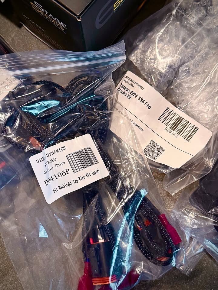 Diode Dynamics Toyota Tacoma Tundra SS6 Fog Light Kit BRAND NEW IN BOX in Austin, TX (photo 7) — photo 7
