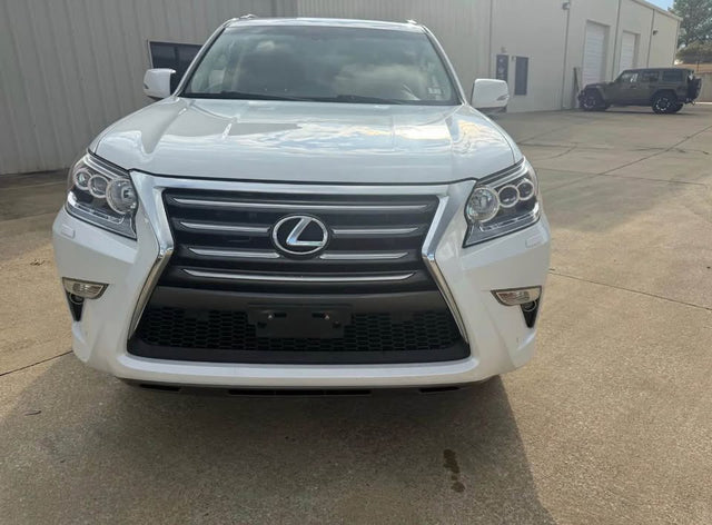 2017 Lexus GX · GX 460 Luxury Sport Utility 4D — photo 2