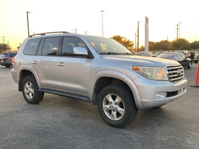 2010 Toyota Land Cruiser Base — photo 2